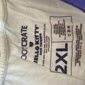 Hello Kitty 2XL Cream Shirt